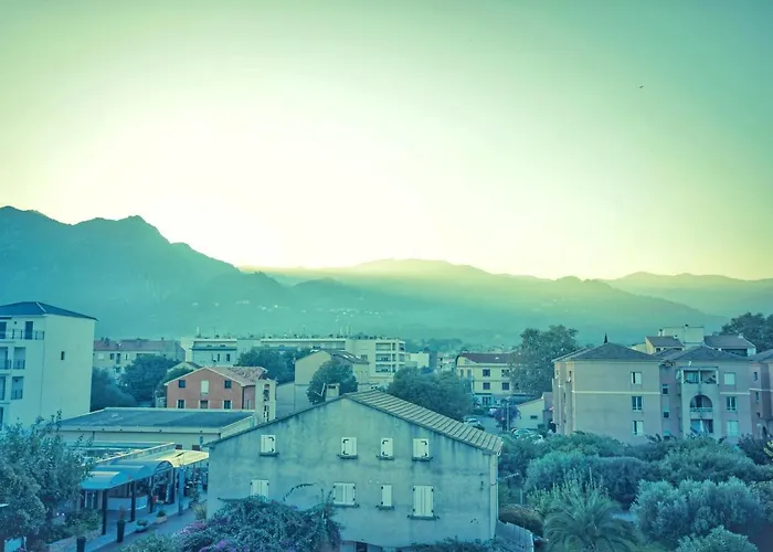 Cosy Les Pieds Dans L'eau, Climatise, Parking Prive, Vue Montagne Apartman